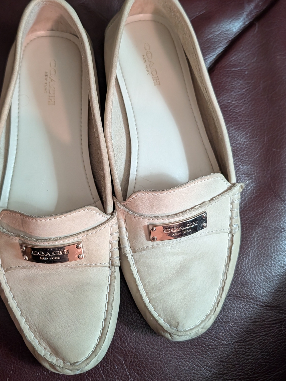COACH Fredrica Cream Leather Slip-On Moccasin Loafers with Name Plate Sz 7.5B